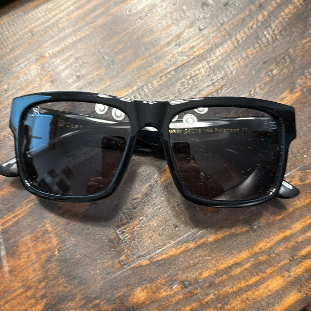 ON NATURAL Dakar 54mm Sunglasses with Case polarized anti reflective